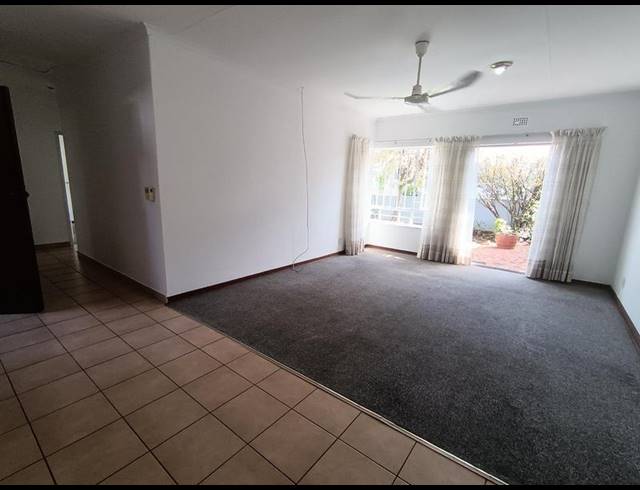 2 BEDROOM TOWNHOUSE FOR SALE IN WYCHWOOD